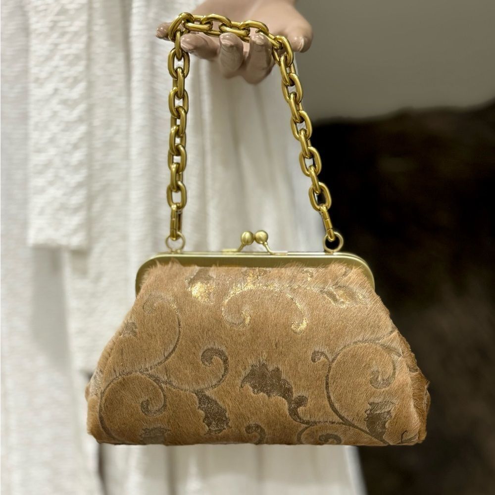 Vintage Style Real Hair-on Calfskin Floral Embossed Kisslock Clutch/Crossbody